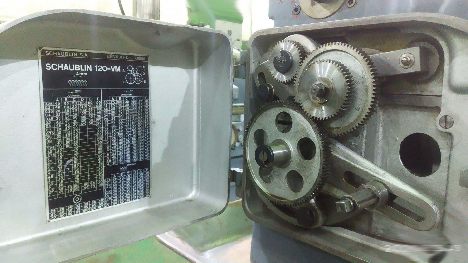 Фото токарно-гвинторізного верстата Schaublin 120 vm